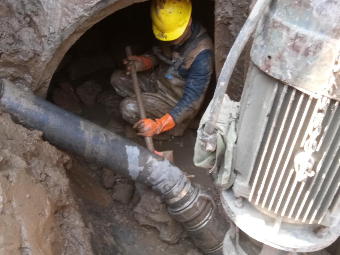 红毛镇管道清淤